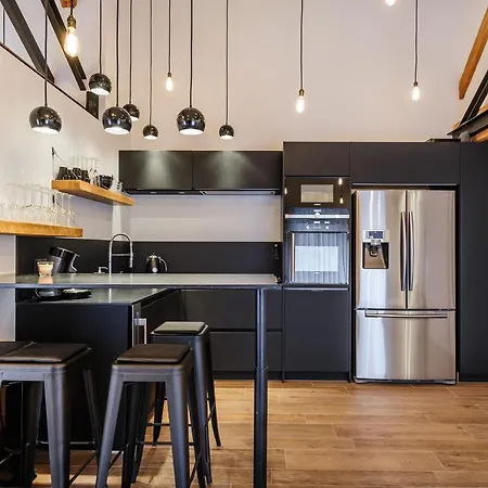 Apartment Mohom - Berges Du Rhone - Bath And Kitchen With A View Lyon