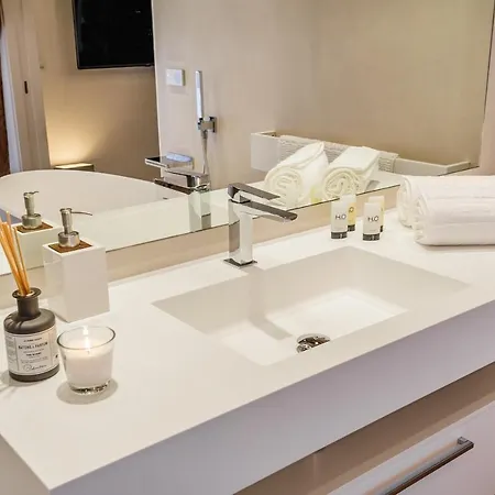 Mohom - Berges Du Rhone - Bath And Kitchen With A View Apartment *
