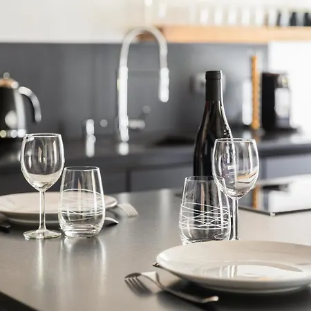 Apartment Mohom - Berges Du Rhone - Bath And Kitchen With A View *